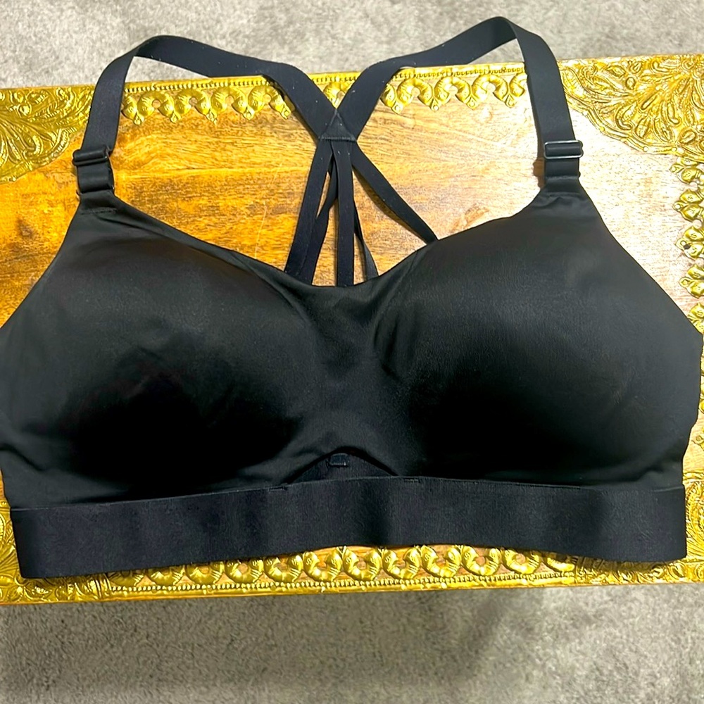 ❤️❤️❤️ VICTORIA’S SECRET BRA EUC SIZE 36DD NO UNDERWIRE ❤️❤️🕷️